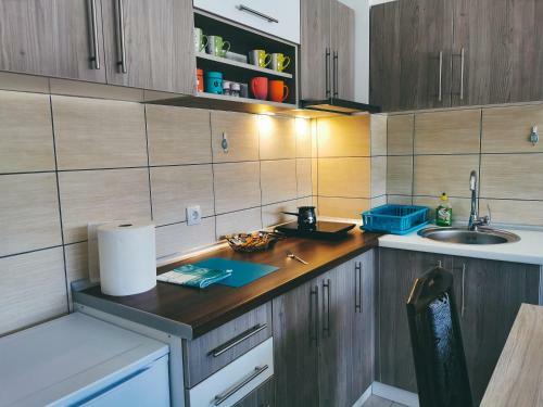Cozy Corner Apartments - Free Parking & Wi-fi