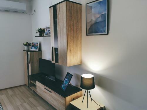 Cozy Corner Apartments - Free Parking & Wi-fi
