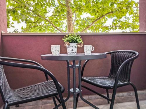 Cozy Corner Apartments - Free Parking & Wi-fi