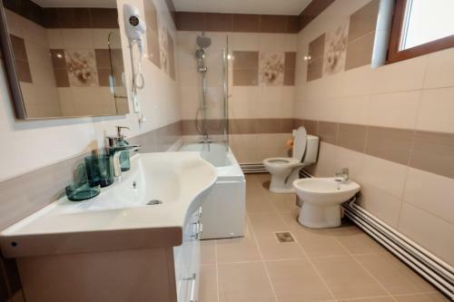 Hostal Pensiunea Hai In Maramures