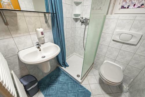 Hostal Slovenian Traditional Guest House