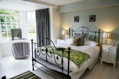 Posada Miller Of Mansfield