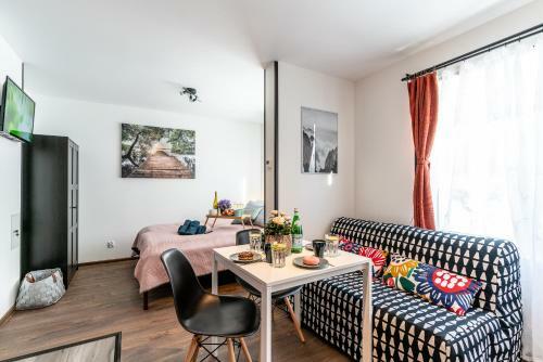 Green Garden & Parking Apartments