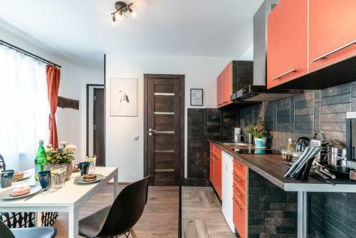 Green Garden & Parking Apartments