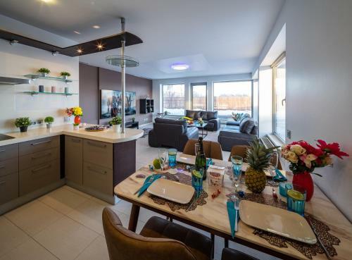 Apartamento Skyhouse Riga Lux Penthouse & Spa