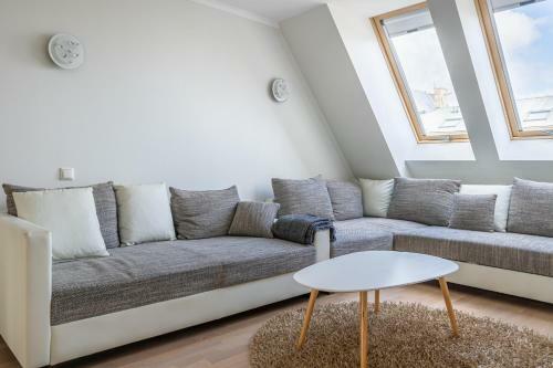 Premium 2-story Penthouse Apartment + Terrace