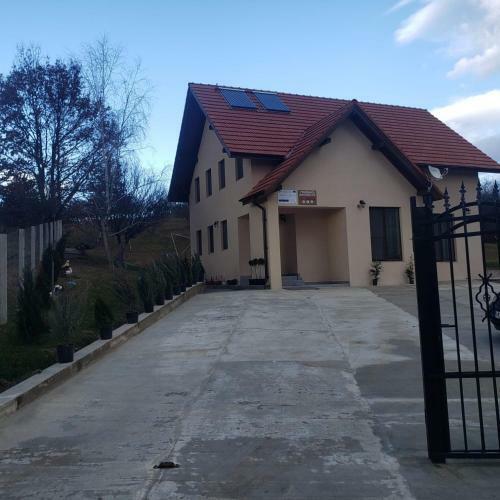 Hostal Pensiunea Agroturistica Doi Stejari