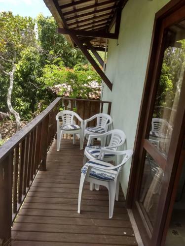 Praia Do Forte: Apartamento Duplex Na Vila