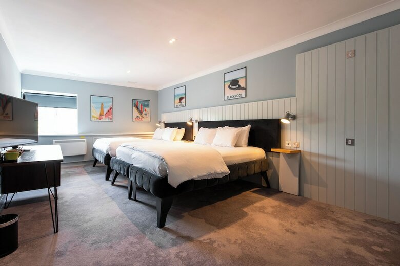 Hotel Village Urban Resort Blackpool