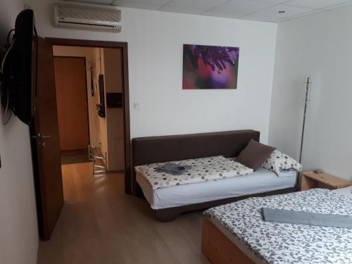 �tuln� Apartm�n V Bratislava 6