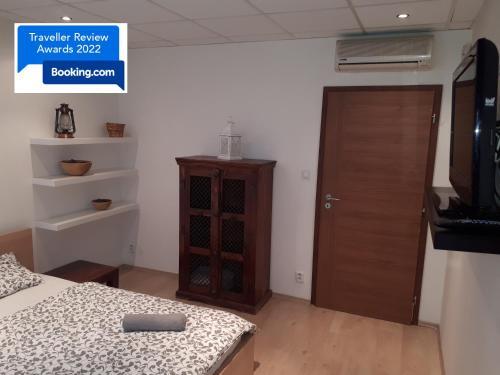 �tuln� Apartm�n V Bratislava 6