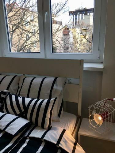 Blu Apartment In Old Town