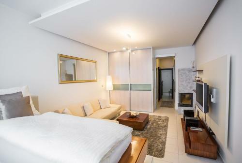 Apartamento Above The Historical Roofs