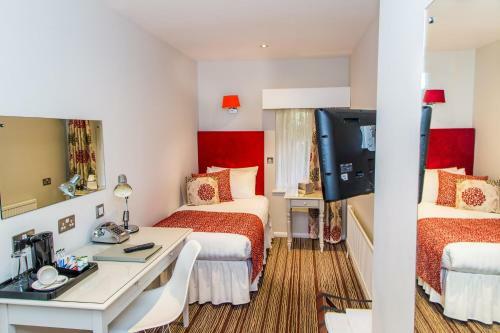The Casa Hotel And Marco Pierre White Restaurant - Camberley West