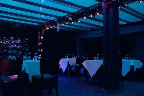 The Casa Hotel And Marco Pierre White Restaurant - Camberley West