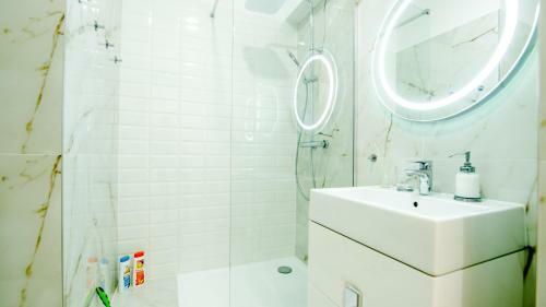 White Apartments With AC By Kovee