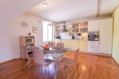 Apartment In The Heart Of Bled With Views