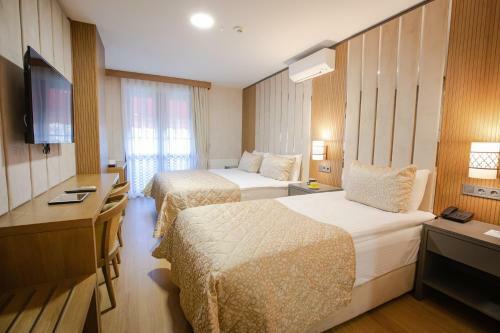 Bah�elievler Hotels