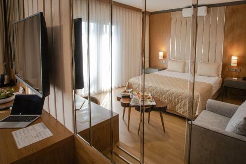 Bah�elievler Hotels