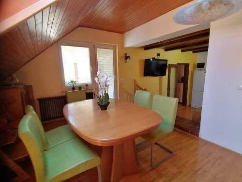 Apartma Ob Savi