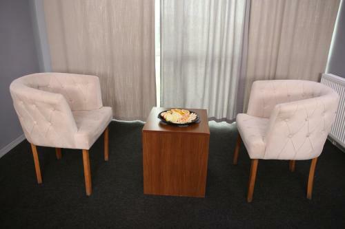 Bed & Breakfast Lily Airport Otel