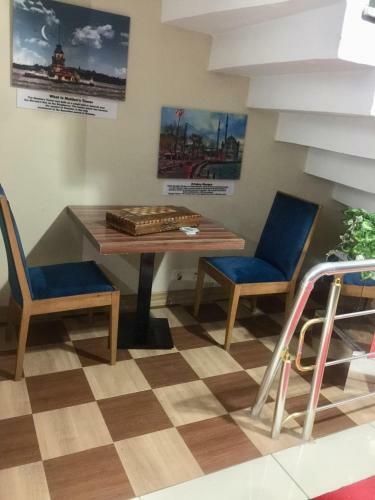 Bed & Breakfast Lily Airport Otel