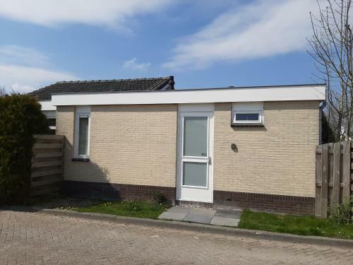 Huisje Finn Park De Horn