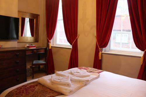 George And Dragon Hotel, West Wycombe