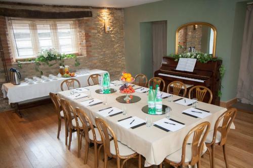 Hostal The Conigre Rooms And Restaurant