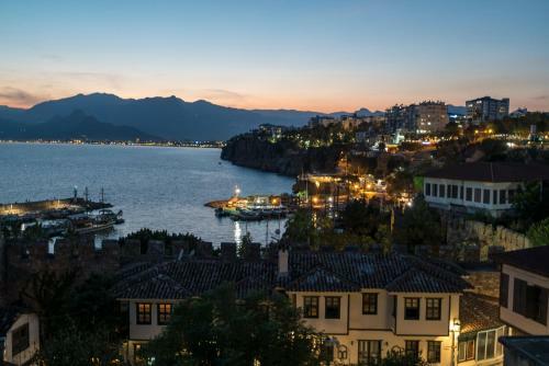 Mavi Avlu - Old Town Apartments