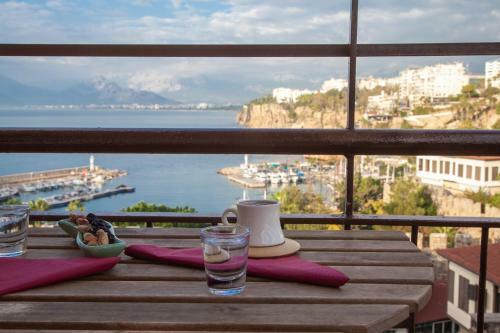 Mavi Avlu - Old Town Apartments