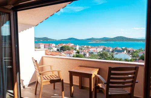 Hotel Cunda Tas Konak Otel