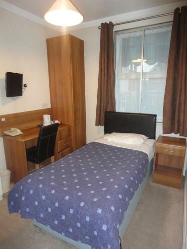 Hostal Warwick Lodge