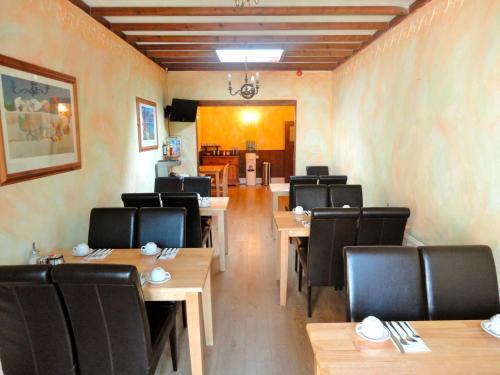 Hostal Warwick Lodge