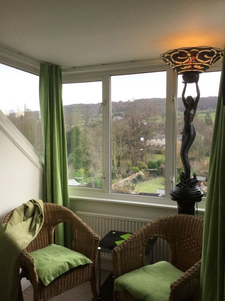 Bed & Breakfast The Groveside Guest House