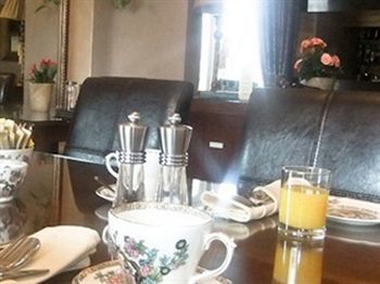 Hostal The Leicester