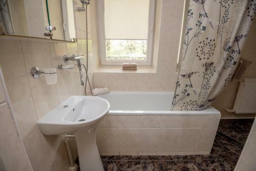 Hostal Vikondos Poilsio Namai