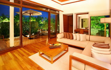 Hotel The Sarojin