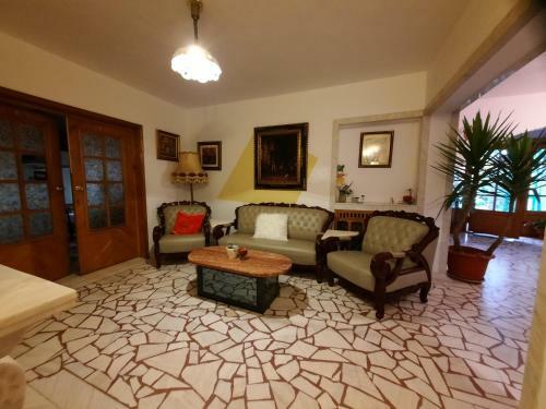 Hostal Lis House