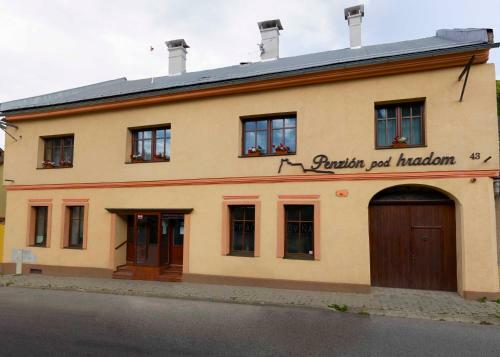 Hostal Penzi�n Pod Hradom Gelnica
