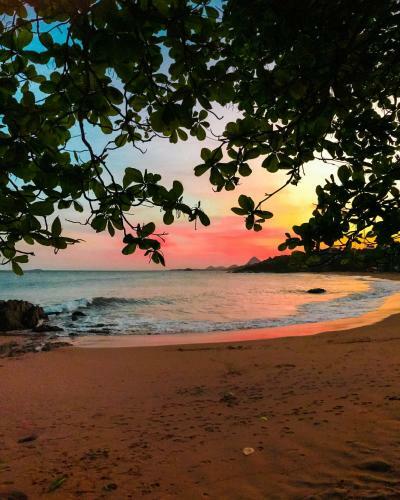 A Sua Casa De Praia Em Iriri/es - Sunset House