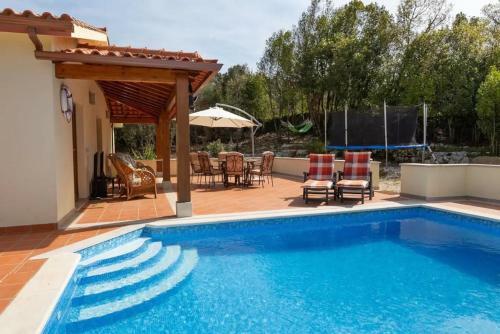 Casa Do Zelo - Large Private Holiday Villa