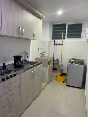 Apartamento Hermoso Apto Con Balcon Con Vista A La Basilica.
