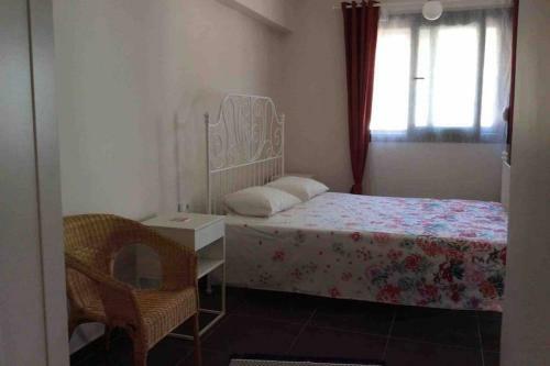 100 M To Beach, Entire Cozy Apartment With Patio