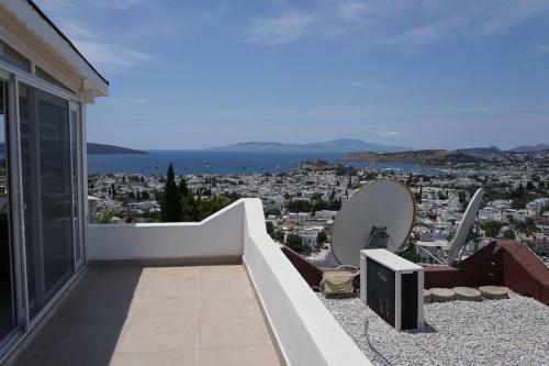3 Br Triplex Villa With Amazing View In Bodrum