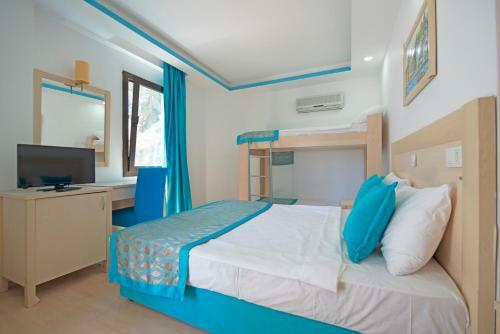 Carina Resort Hotel