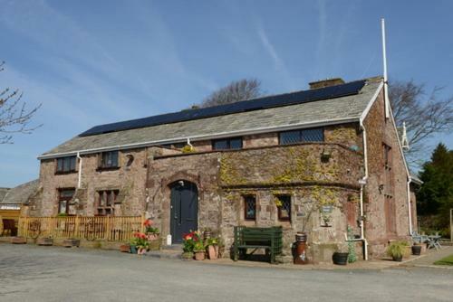 The Old School And Betty's B&B