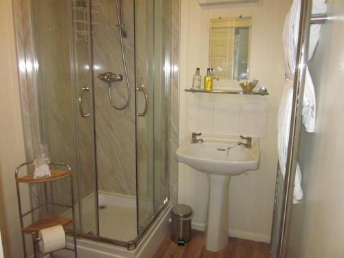 Hostal Bowen House