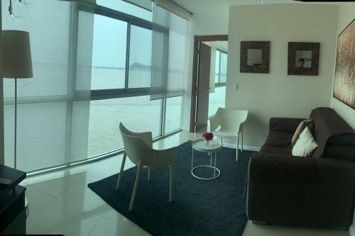Apartamento Vista Al Rio Puerto Santana Riverfront 1