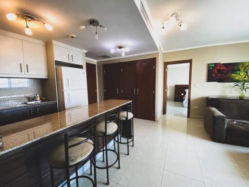 Apartamento Puerto Santa Ana Riverfront 1